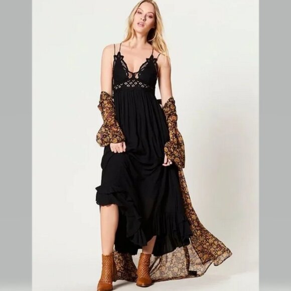 Free People Adella Maxi Dress in Black Size S NWT - Picture 5 of 9